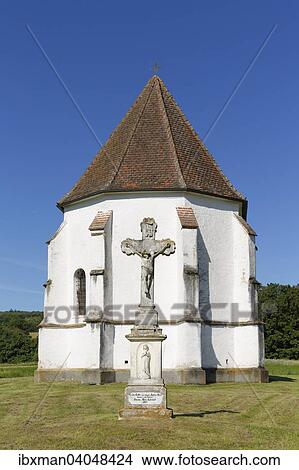 Picture - Martinskirche, Deutsch Schutzen-Eisenberg, Sudburgenland, Burgenland, Osterreich, Europa. Fotosearch