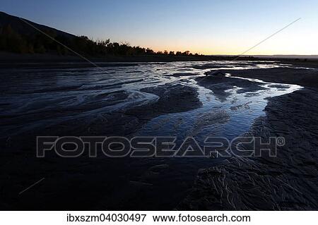 Medano Creek im Abendlicht, Great-Sand-Dunes-Nationalpark, Colorado, USA, Nordamerika View Large Photo Image Stock Photo - Medano Creek im Abendlicht, Great-Sand-Dunes-Nationalpark, Colorado, USA, Nordamerika. Fotosearch