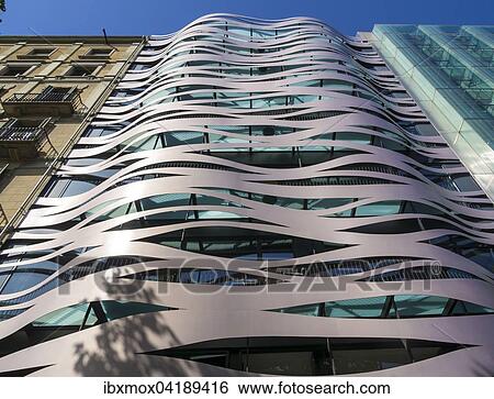 Moderne Hausfassade, Passeig de Gracia, Barcelona, Katalonien, Spanien, Europa View Large Photo Image Stock Photograph - Moderne Hausfassade, Passeig de Gracia, Barcelona, Katalonien, Spanien, Europa. Fotosearch