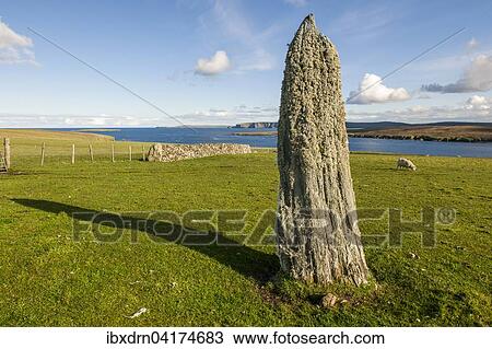 Neolithischer Stein, Uyeasound, Unst, Shetland Inseln, Schottland, Grossbritannien, Europa View Large Photo Image Stock Image - Neolithischer Stein, Uyeasound, Unst, Shetland Inseln, Schottland, Grossbritannien, Europa. Fotosearch