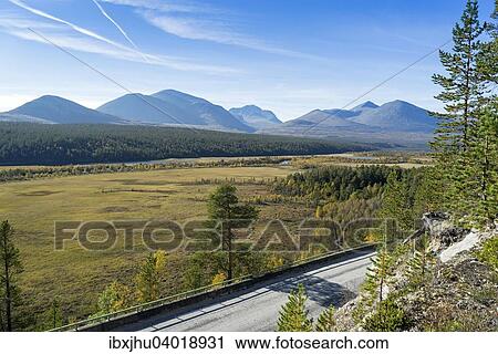Stock Image - Norwegische Landschaftsroute Rondane, Rondane-Nationalpark, Hedmark, Oppland, Norwegen, Skandinavien, Europa. Fotosearch