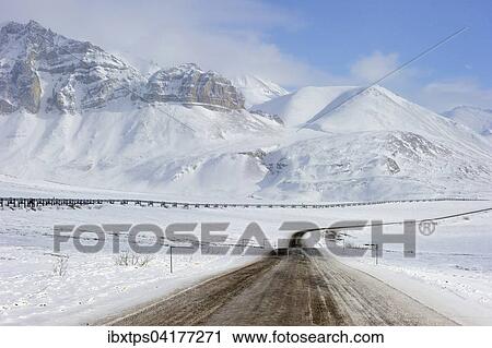 Olpipeline von Prudhoe Bay nach Valdez im arktischen Winter entlang des Dalton Highway, Haul Road, Alaska, USA, Nordamerika View Large Photo Image Stock Image - Olpipeline von Prudhoe Bay nach Valdez im arktischen Winter entlang des Dalton Highway, Haul Road, Alaska, USA, Nordamerika. Fotosearch