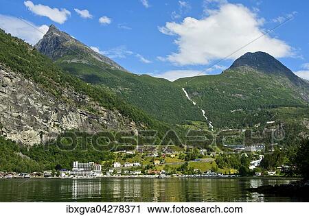 Ort Geiranger am Geirangerfjord, Norwegen, Europa View Large Photo Image Stock Image - Ort Geiranger am Geirangerfjord, Norwegen, Europa. Fotosearch