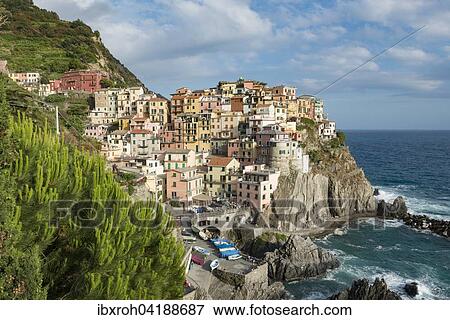 Stock Photo - Ortsansicht, UNESCO-Weltkulturerbe, Manarola, Nationalpark Cinque Terre, Ligurien, Italien, Europa. Fotosearch