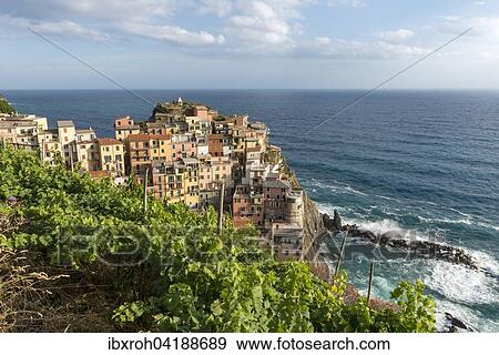 Stock Photo - Ortsansicht, UNESCO-Weltkulturerbe, Manarola, Nationalpark Cinque Terre, Ligurien, Italien, Europa. Fotosearch