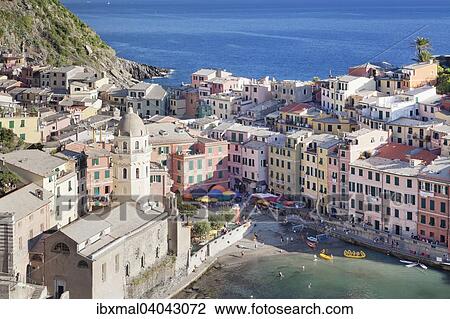 Stock Image - Ortsansicht, Vernazza, Cinque Terre, Rivera di Levante, Provinz La Spezia, Ligurien, Italien, Europa. Fotosearch