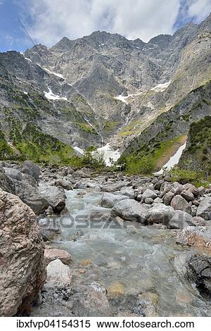 Ostwand des Watzmann, bei St. Bartholoma, Oberbayern, Bayern, Deutschland, Europa View Large Photo Image Stock Photography - Ostwand des Watzmann, bei St. Bartholoma, Oberbayern, Bayern, Deutschland, Europa. Fotosearch