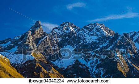 Panorama vom Gugger See, zentraler Hauptkamm der Allgauer Alpen, Trettachspitze, Madelegabel und Hochfrottspitze, v. l. n. r., Allgau, Bayern, Deutschland, Europa View Large Photo Image Picture - Panorama vom Gugger See, zentraler Hauptkamm der Allgauer Alpen, Trettachspitze, Madelegabel und Hochfrottspitze, v. l. n. r., Allgau, Bayern, Deutschland, Europa. Fotosearch