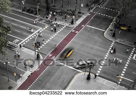 Paseo de Gracia Avenue, eine Hauptstrasse in Barcelona, Katalonien, Spanien, Europa View Large Photo Image Stock Image - Paseo de Gracia Avenue, eine Hauptstrasse in Barcelona, Katalonien, Spanien, Europa. Fotosearch
