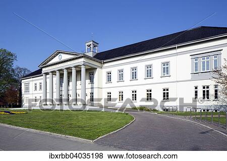 Peter-Friedrich-Ludwigs-Hospital, heute Kulturzentrum PFL mit Stadtbibliothek, Musikschule, Musik- und Literaturhaus, Oldenburg, Niedersachsen, Deutschland, Europa View Large Photo Image Stock Photo - Peter-Friedrich-Ludwigs-Hospital, heute Kulturzentrum PFL mit Stadtbibliothek, Musikschule, Musik- und Literaturhaus, Oldenburg, Niedersachsen, Deutschland, Europa. Fotosearch