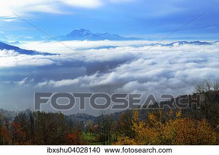 Pilatus uber dem Nebelmeer mit Herbstlandschaft und Vierwaldstattersee, Kanton Zug, Schweiz, Europa View Large Photo Image Stock Image - Pilatus uber dem Nebelmeer mit Herbstlandschaft und Vierwaldstattersee, Kanton Zug, Schweiz, Europa. Fotosearch