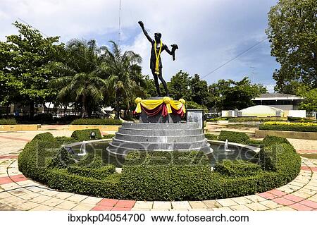 Pone Kingpeth Denkmal, Hua Hin, Thailand, Asien View Large Photo Image Stock Image - Pone Kingpeth Denkmal, Hua Hin, Thailand, Asien. Fotosearch