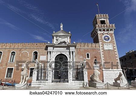 Portal des Arsenal, ehemalige Flottenbasis der Republik Venedig, Stadtteil Castello, Venedig, Venetien, Italien, Europa View Large Photo Image Stock Image - Portal des Arsenal, ehemalige Flottenbasis der Republik Venedig, Stadtteil Castello, Venedig, Venetien, Italien, Europa. Fotosearch