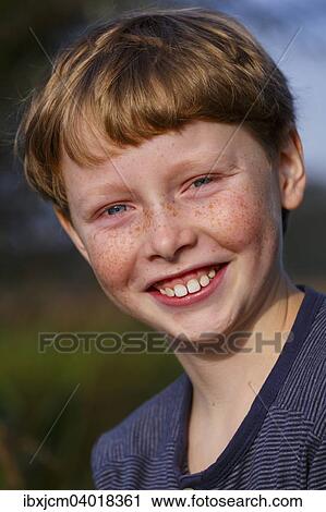 Stock Image - Portrait, Junge, Wandersleben, Thuringen, Deutschland, Europa. Fotosearch