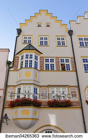 Rathaus, Trostberg, Chiemgau, Oberbayern, Bayern, Deutschland, Europa View Large Photo Image Stock Image - Rathaus, Trostberg, Chiemgau, Oberbayern, Bayern, Deutschland, Europa. Fotosearch