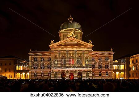 Stock Photograph - Rendez-vous Bundesplatz, Lichtinstallation am Bundeshaus, Bundesplatz, UNESCO Weltkulturerbe, Kanton Bern, Schweiz, Europa. Fotosearch