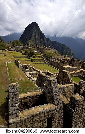 Ruinenstadt, Inkastadt Machu Picchu, hinten Berg Huayna Picchu, UNESCO-Weltkulturerbe, Urubambatal, Provinz Cusco, Peru, Sudamerika View Large Photo Image Stock Image - Ruinenstadt, Inkastadt Machu Picchu, hinten Berg Huayna Picchu, UNESCO-Weltkulturerbe, Urubambatal, Provinz Cusco, Peru, Sudamerika. Fotosearch