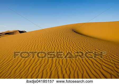 Sanddunen im Morgenlicht, bei Merzouga, Region Meknes-Tafilalet, Marokko, Afrika View Large Photo Image Stock Photo - Sanddunen im Morgenlicht, bei Merzouga, Region Meknes-Tafilalet, Marokko, Afrika. Fotosearch