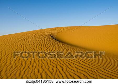 Sanddunen im Morgenlicht, bei Merzouga, Region Meknes-Tafilalet, Marokko, Afrika View Large Photo Image Stock Photo - Sanddunen im Morgenlicht, bei Merzouga, Region Meknes-Tafilalet, Marokko, Afrika. Fotosearch