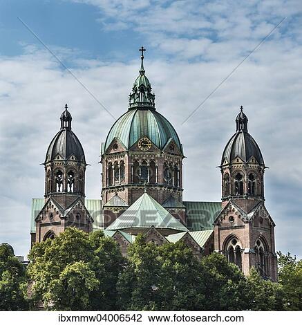 Stock Image - Sankt Lukas Kirche, Munchen, Oberbayern, Bayern, Deutschland, Europa. Fotosearch