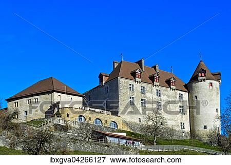 Stock Photo - Schloss Greyerz, Chateau de Gruyeres, Gruyeres, Kanton Fribourg, Schweiz, Europa. Fotosearch