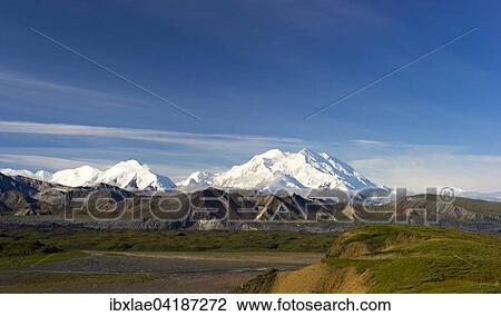 Schneebedeckter Mount McKinley, Denali-Nationalpark, Healy, Alaska View Large Photo Image Stock Image - Schneebedeckter Mount McKinley, Denali-Nationalpark, Healy, Alaska. Fotosearch