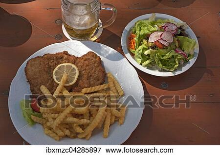 Schnitzel Mit Pommes Frites Unterfranken Deutschland Europa Stock Photo Ibxmzc Fotosearch