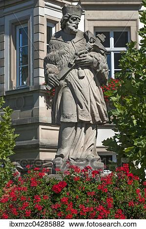 Skulptur des Heiligen Nepomuk, Marktplatz, Eltmann, Unterfranken, Bayern, Deutschland, Europa View Large Photo Image Stock Image - Skulptur des Heiligen Nepomuk, Marktplatz, Eltmann, Unterfranken, Bayern, Deutschland, Europa. Fotosearch