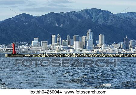 Picture - Skyline, Stadtteil Hatobach? ì, hinten Rokko Mountain Naherholungsgebiet, Kobe, Insel Honshu, Japan, Asien. Fotosearch