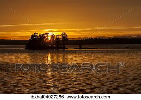 Sonnenuntergang, Abendstimmung, See Rusken, Smaland, Schweden, Europa View Large Photo Image Stock Photograph - Sonnenuntergang, Abendstimmung, See Rusken, Smaland, Schweden, Europa. Fotosearch