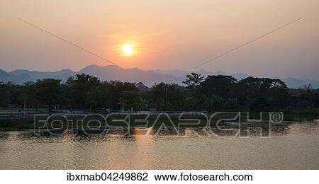 Sonnenuntergang, Fluss Kwai, Provinz Kanchanaburi, Zentralthailand, Thailand, Asien View Large Photo Image Stock Image - Sonnenuntergang, Fluss Kwai, Provinz Kanchanaburi, Zentralthailand, Thailand, Asien. Fotosearch