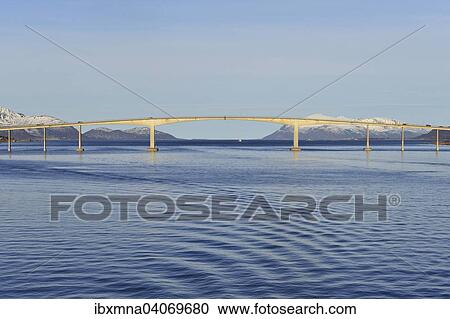 Sortlandbrucke uber welligem blauem Wasser der Sortlandssundet Meerenge, Sortland, Nordland, Vesteralen, Norwegen, Europa View Large Photo Image Stock Image - Sortlandbrucke uber welligem blauem Wasser der Sortlandssundet Meerenge, Sortland, Nordland, Vesteralen, Norwegen, Europa. Fotosearch