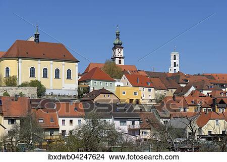 Stadtansicht Sulzbach-Rosenberg mit Schloss, Oberpfalz, Bayern, Deutschland, Europa View Large Photo Image Picture - Stadtansicht Sulzbach-Rosenberg mit Schloss, Oberpfalz, Bayern, Deutschland, Europa. Fotosearch