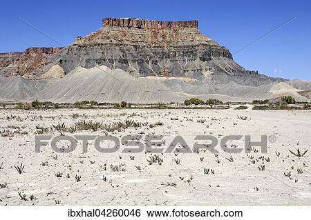 Tafelberg Factory Butte, bei Caineville, Utah, USA, Nordamerika View Large Photo Image Stock Photograph - Tafelberg Factory Butte, bei Caineville, Utah, USA, Nordamerika. Fotosearch