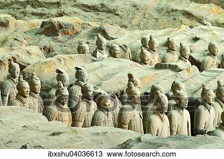 Stock Image - Terrakotta-Armee, Grabanlage Halle 1, Mausoleum Qin Shihuangdis, Xi'an, Provinz Shaanxi, China, Asien. Fotosearch
