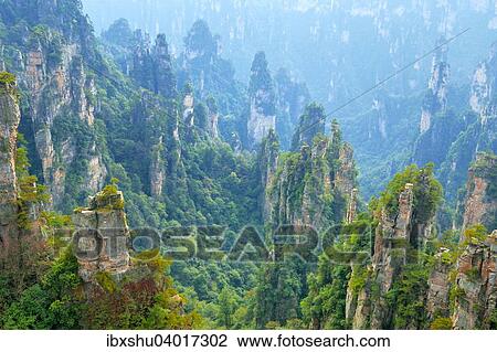 Tianzishan Berg mit senkrechten Felssaulen aus Quarzsandstein, Zhangjiajie Nationalpark, Provinz Hunan, China, Asien View Large Photo Image Stock Image - Tianzishan Berg mit senkrechten Felssaulen aus Quarzsandstein, Zhangjiajie Nationalpark, Provinz Hunan, China, Asien. Fotosearch