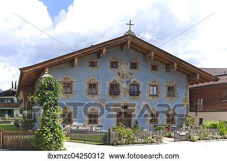 Tiroler Bauernhaus mit Luftlmalerei, St. Johann, Tirol, Osterreich, Europa View Large Photo Image Stock Image - Tiroler Bauernhaus mit Luftlmalerei, St. Johann, Tirol, Osterreich, Europa. Fotosearch