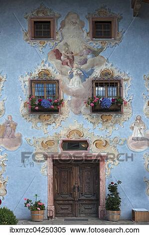 Tiroler Bauernhaus mit Luftlmalerei, St. Johann, Tirol, Osterreich, Europa View Large Photo Image Stock Photography - Tiroler Bauernhaus mit Luftlmalerei, St. Johann, Tirol, Osterreich, Europa. Fotosearch