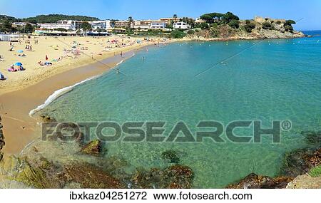 Turkisfarbenes Meer und Sandstrand, Cala de Fosca, Palamos, Costa Brava, Katalonien, Spanien, Europa View Large Photo Image Stock Image - Turkisfarbenes Meer und Sandstrand, Cala de Fosca, Palamos, Costa Brava, Katalonien, Spanien, Europa. Fotosearch