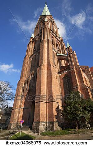 Turm, Schweriner Dom, Backsteingotik, 1248, Schwerin, Mecklenburg-Vorpommern, Deutschland, Europa View Large Photo Image Stock Photography - Turm, Schweriner Dom, Backsteingotik, 1248, Schwerin, Mecklenburg-Vorpommern, Deutschland, Europa. Fotosearch