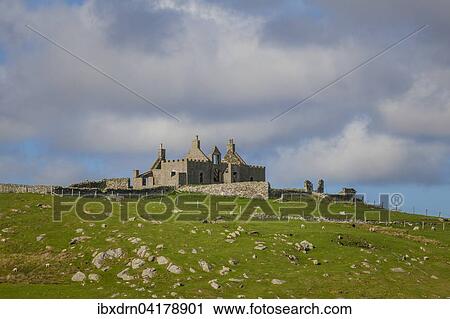 Stock Image - Verfallender Landsitz, Ruine, Yell, Shetland-Inseln, Schottland, Grossbritannien, Europa. Fotosearch