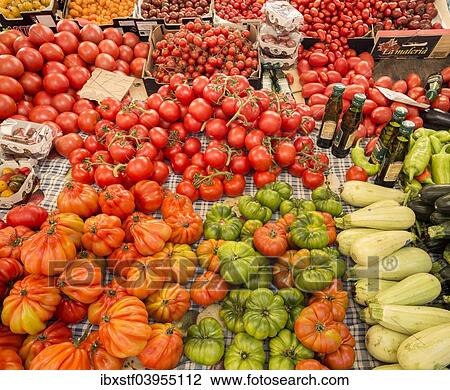 Verkauf von verschiedenen Tomaten, Paprika, Zucchini, Wochenmarkt, Santanyi, Mallorca, Balearen, Spanien, Europa View Large Photo Image Stock Image - Verkauf von verschiedenen Tomaten, Paprika, Zucchini, Wochenmarkt, Santanyi, Mallorca, Balearen, Spanien, Europa. Fotosearch