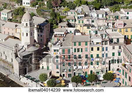 Stock Photo - Vernazza, Cinque Terre, Rivera di Levante, Provinz La Spazia, Ligurien, Italien, Europa. Fotosearch