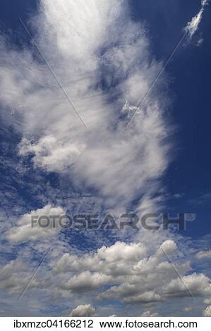 Verschiedene Wolkenformationen, Bayern, Deutschland, Europa View Large Photo Image Stock Image - Verschiedene Wolkenformationen, Bayern, Deutschland, Europa. Fotosearch