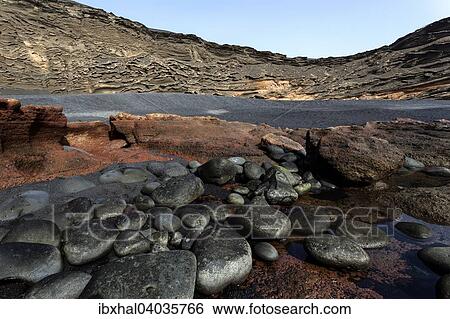 Vulkankrater bei El Golfo, Lanzarote, Kanarische Inseln, Spanien, Europa View Large Photo Image Stock Photograph - Vulkankrater bei El Golfo, Lanzarote, Kanarische Inseln, Spanien, Europa. Fotosearch