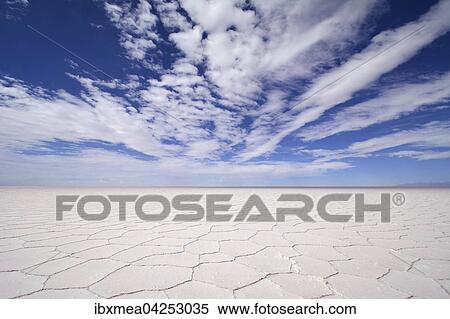 Wabenstruktur mit Wolken auf dem Salzsee Salar de Uyuni, Altiplano, Lipez, Bolivien, Sudamerika View Large Photo Image Stock Photography - Wabenstruktur mit Wolken auf dem Salzsee Salar de Uyuni, Altiplano, Lipez, Bolivien, Sudamerika. Fotosearch