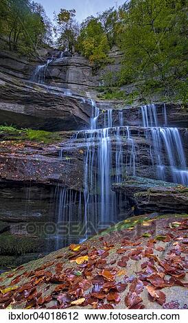 Wasserfall im Herbst, Foreste Casentinesi Nationalpark, Italien, Europa View Large Photo Image Stock Image - Wasserfall im Herbst, Foreste Casentinesi Nationalpark, Italien, Europa. Fotosearch