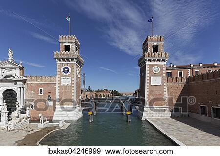 Wassertor und Turme des Arsenal, ehemalige Flottenbasis der Republik Venedig, Stadtteil Castello, Venedig, Venetien, Italien, Europa View Large Photo Image Stock Photo - Wassertor und Turme des Arsenal, ehemalige Flottenbasis der Republik Venedig, Stadtteil Castello, Venedig, Venetien, Italien, Europa. Fotosearch