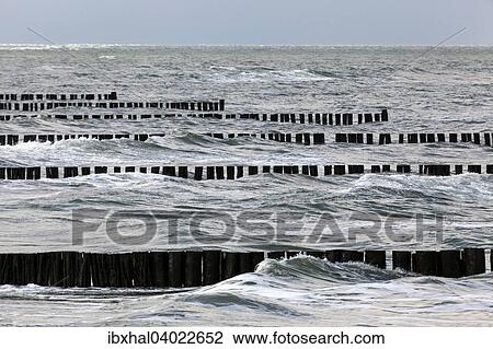 Wellenbrecher in der Ostsee, Kuhlungsborn, Mecklenburg, Deutschland, Europa View Large Photo Image Stock Image - Wellenbrecher in der Ostsee, Kuhlungsborn, Mecklenburg, Deutschland, Europa. Fotosearch