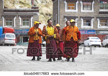Stock Image - Buddhist monks, Tagong, autonomous district Garzê of Tibetans, Sichuan, China, Asia. Fotosearch